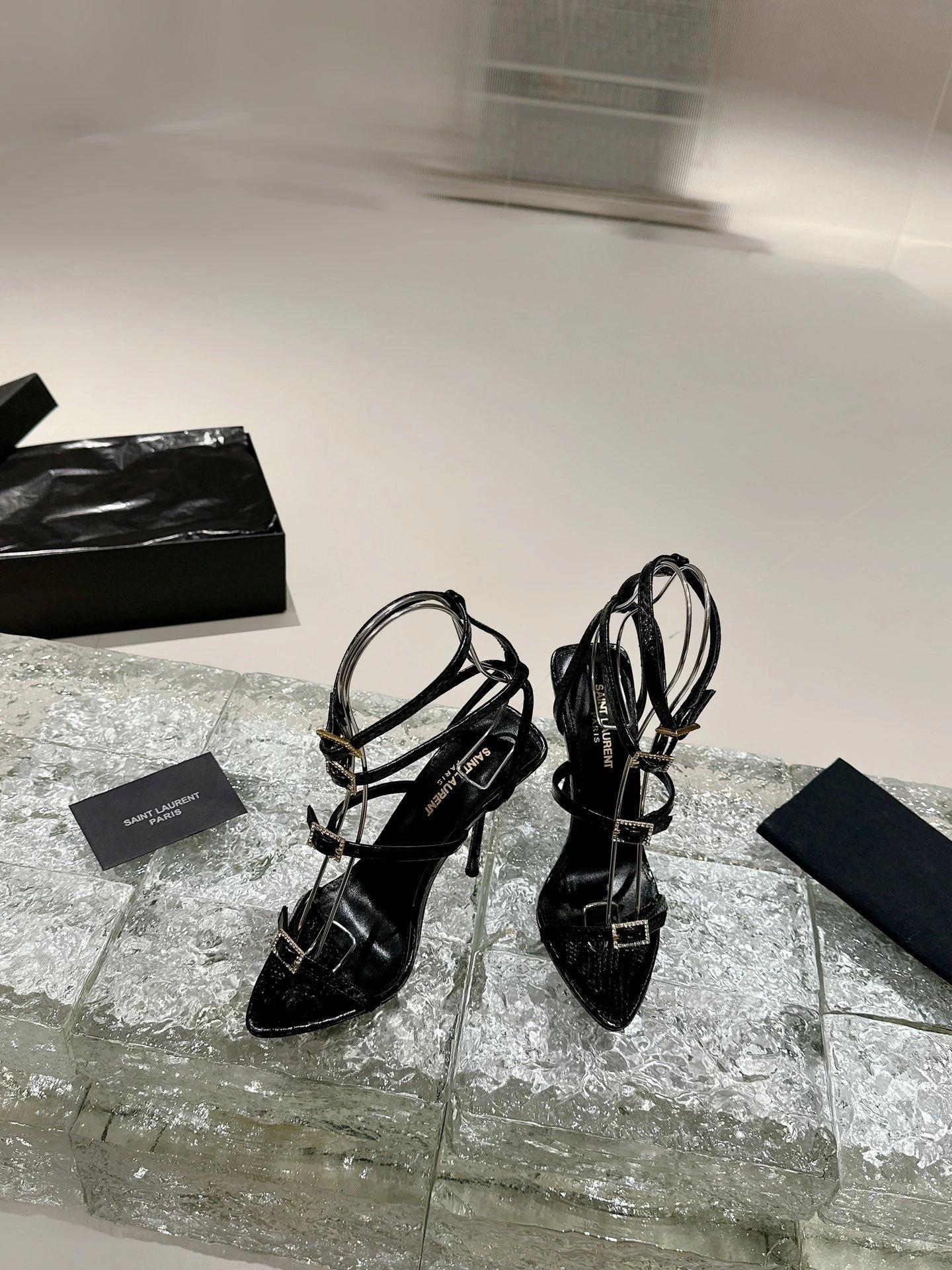 COCO--- Yv5s 696983EX7001000 Heel height：10.5CM item:D-X062E2027W